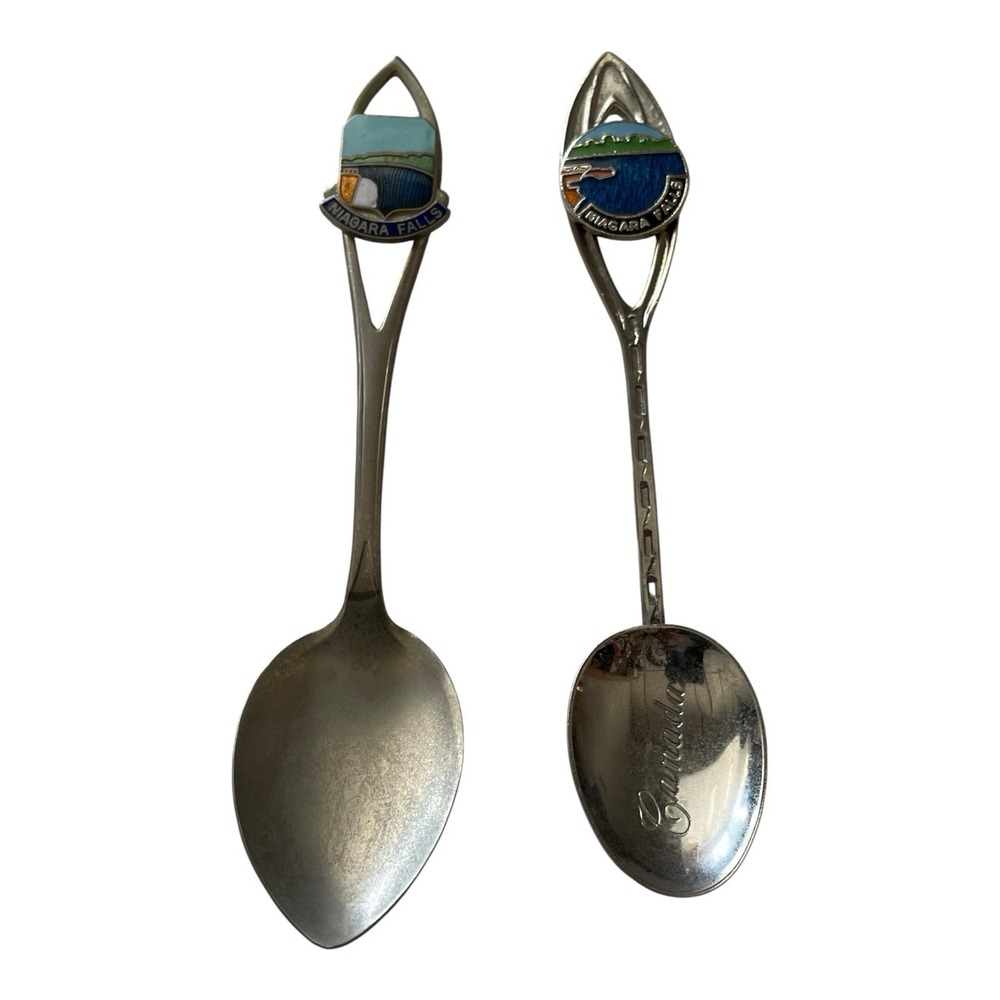 Niagara‎ Falls Canada Vintage Souvenir Spoon Pair Collectible